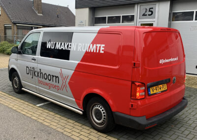 Wagenpark beletterd van Dijkxhoorn Bouwgro